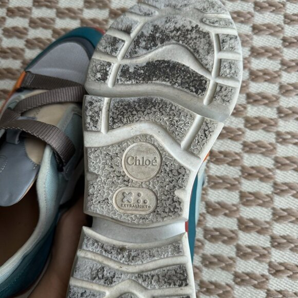 Chloe Like New Cute Sneakers Size 8 - Picture 7 of 12